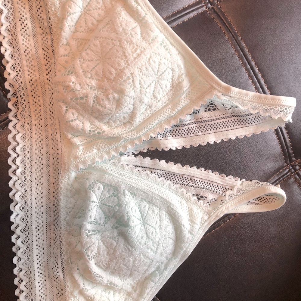 NWT Aerie bralette size large